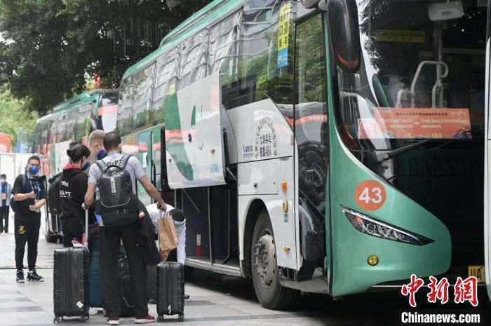 上轮联赛，曼城2-2被水晶宫绝平，瓜迪奥拉日前再次谈及这场平局，他对球队的表现感到沮丧。